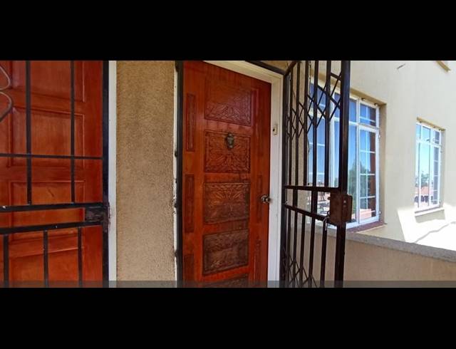 2 BEDROOM TOWNHOUSE FOR SALE IN NATURENA